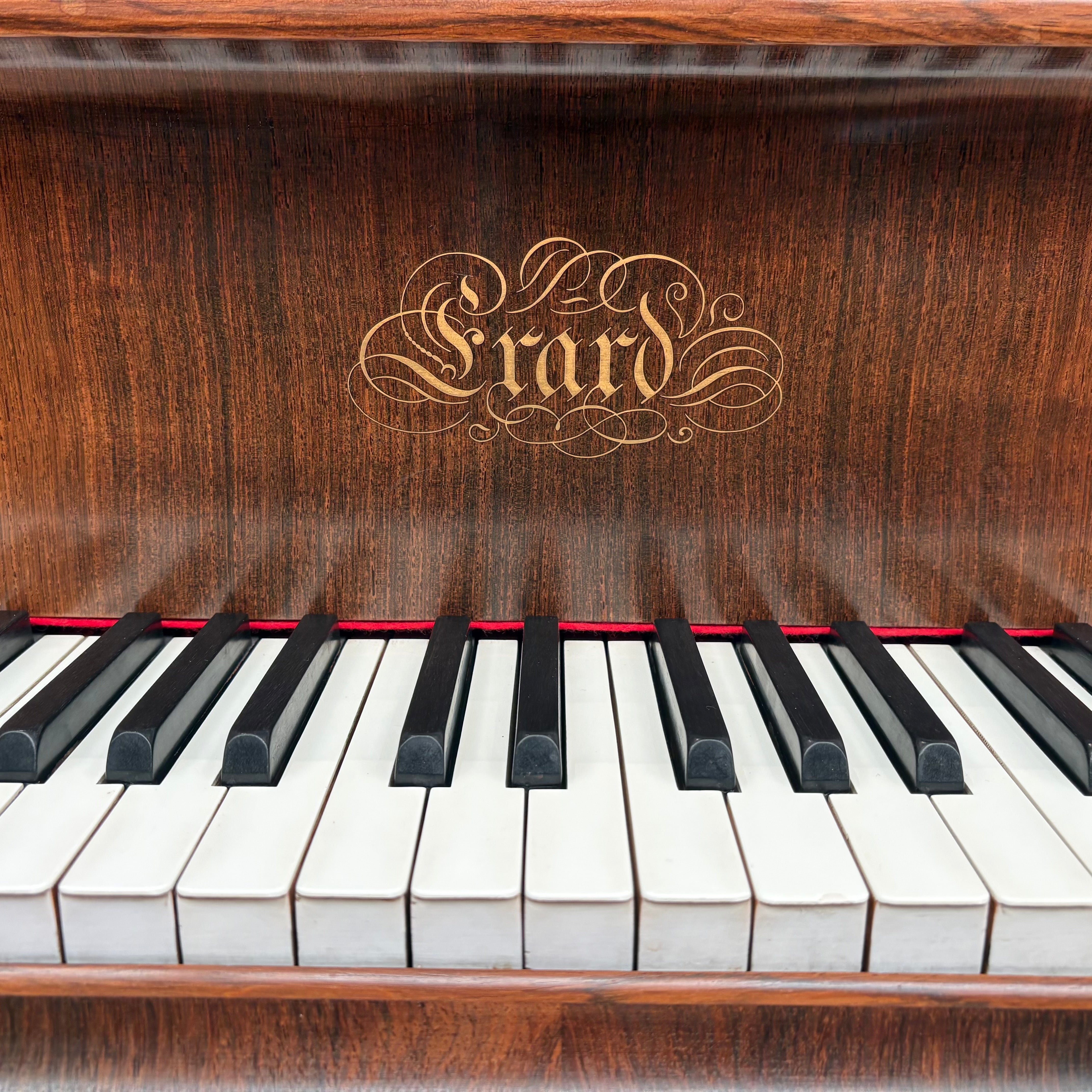 Erard 212 vleugel (1870)