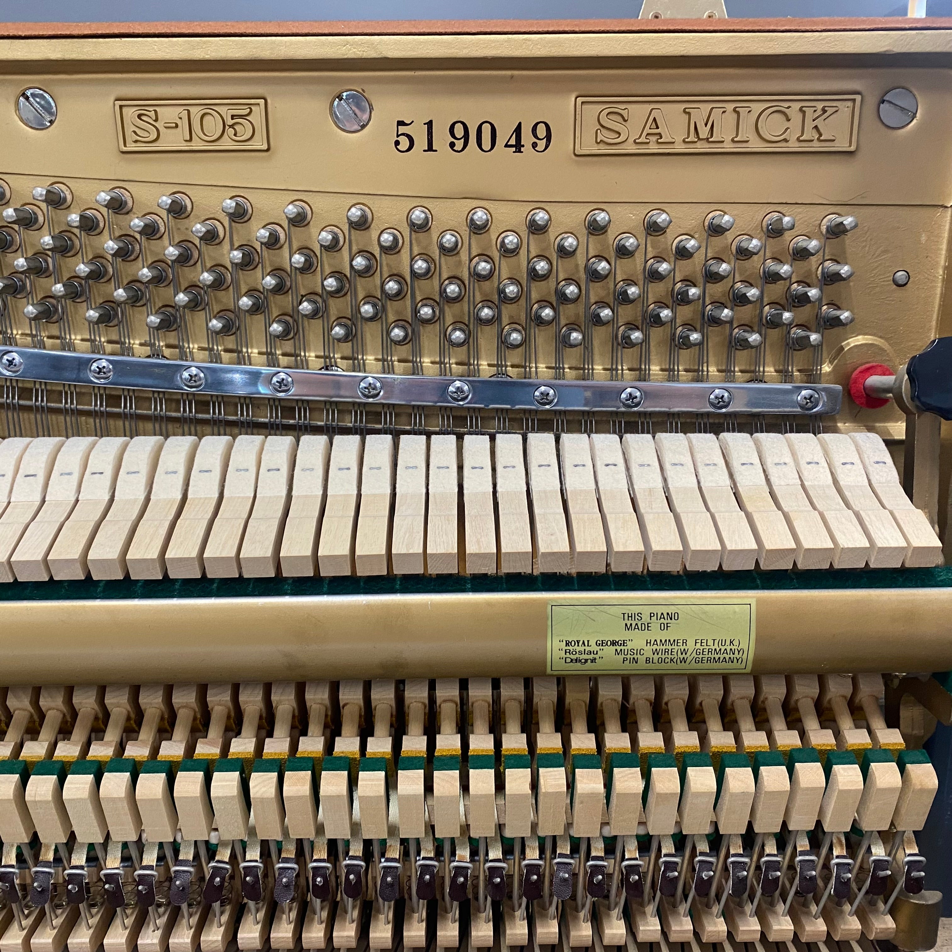 Samick S-105 piano (1985)