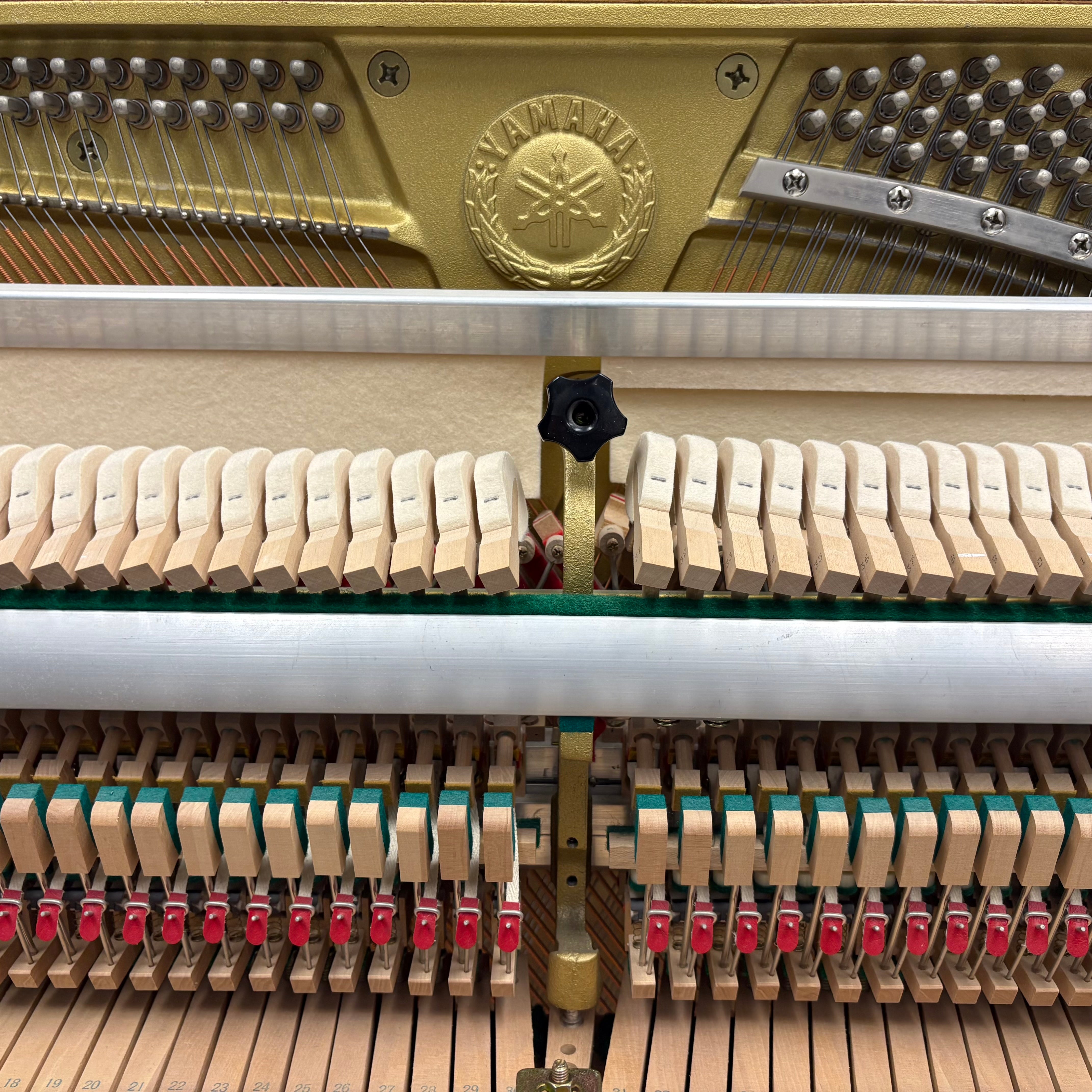 Yamaha E-110N piano (1998)