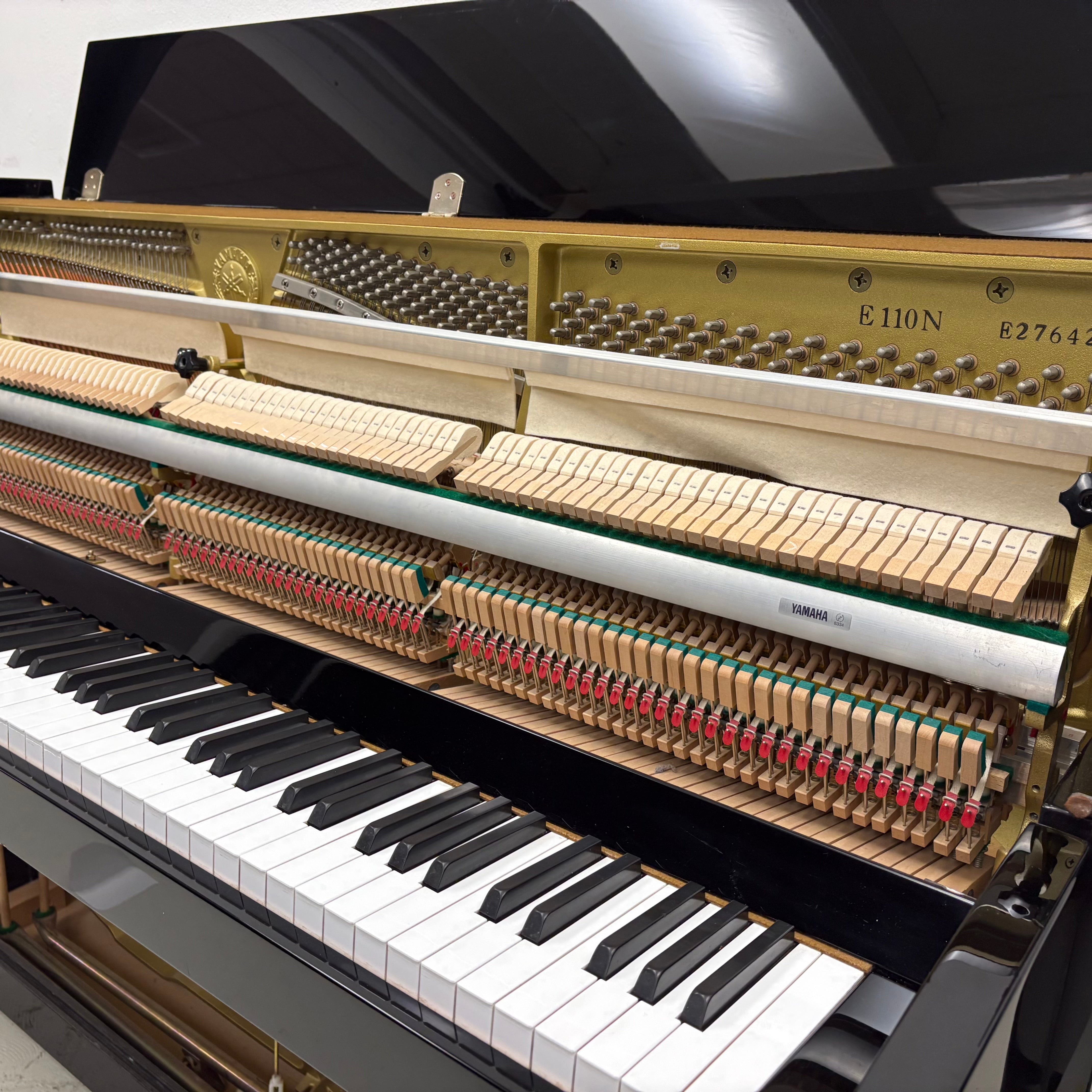 Yamaha E-110N piano (1998)