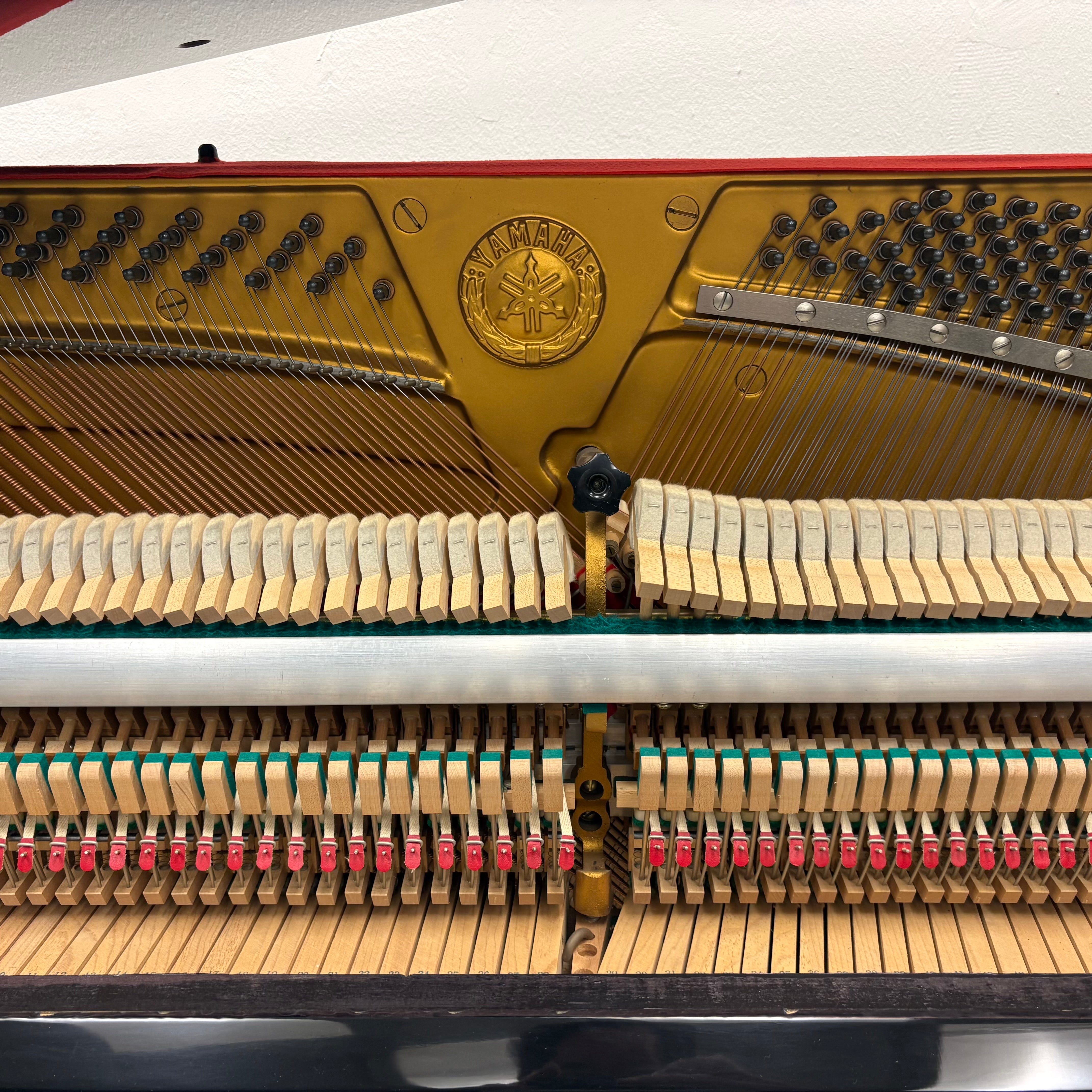 Yamaha M1J piano (1973)