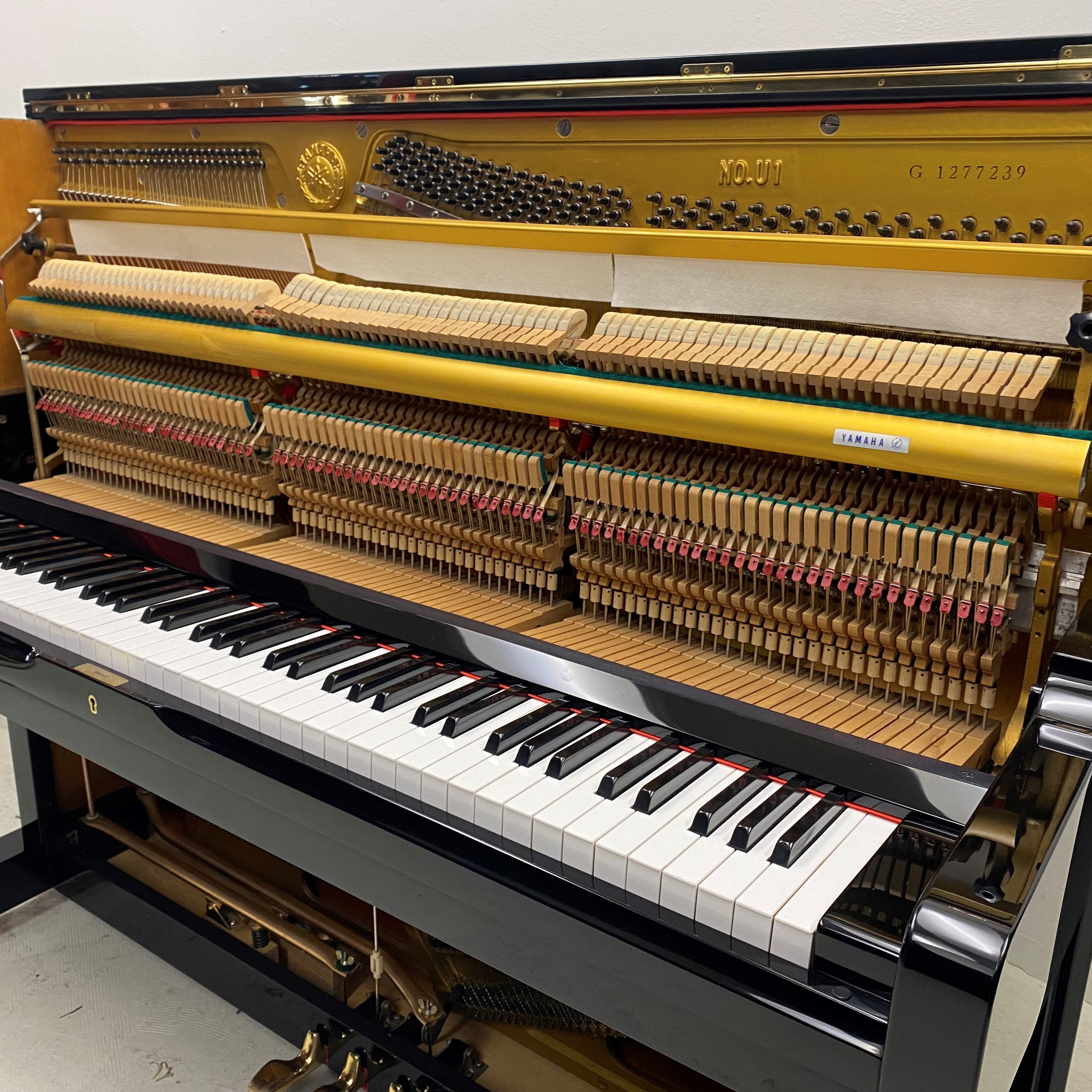 Piano Yamaha U1G (1972)