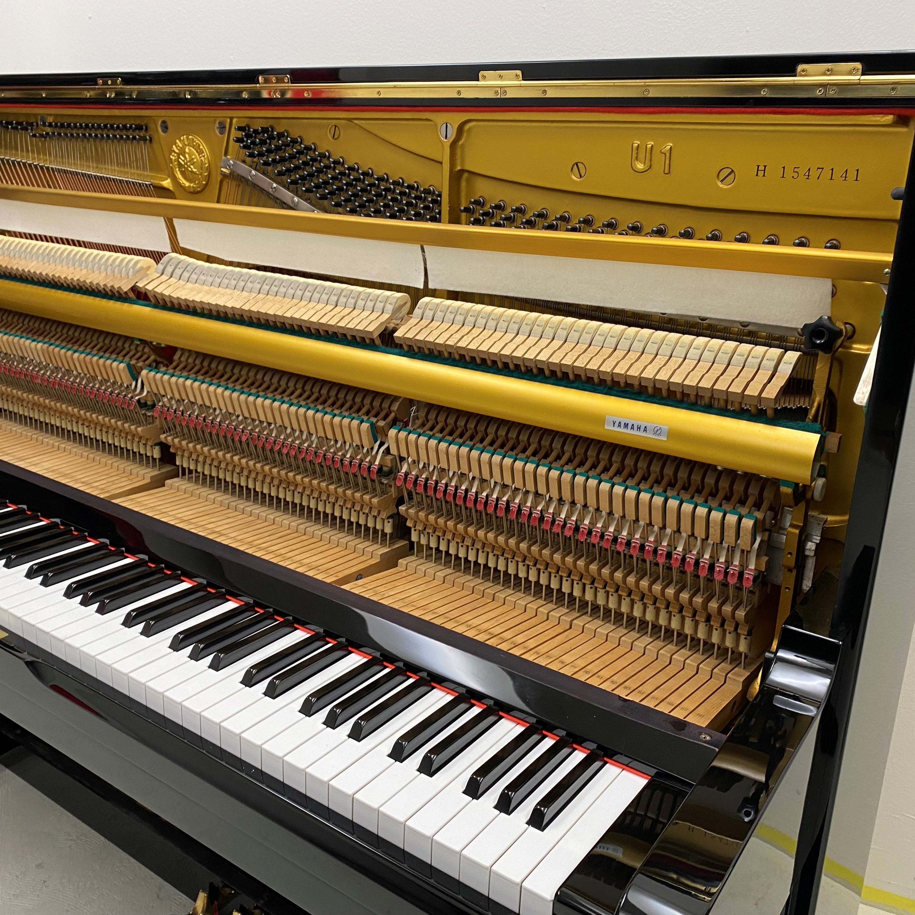 Piano Yamaha U1H (1973)
