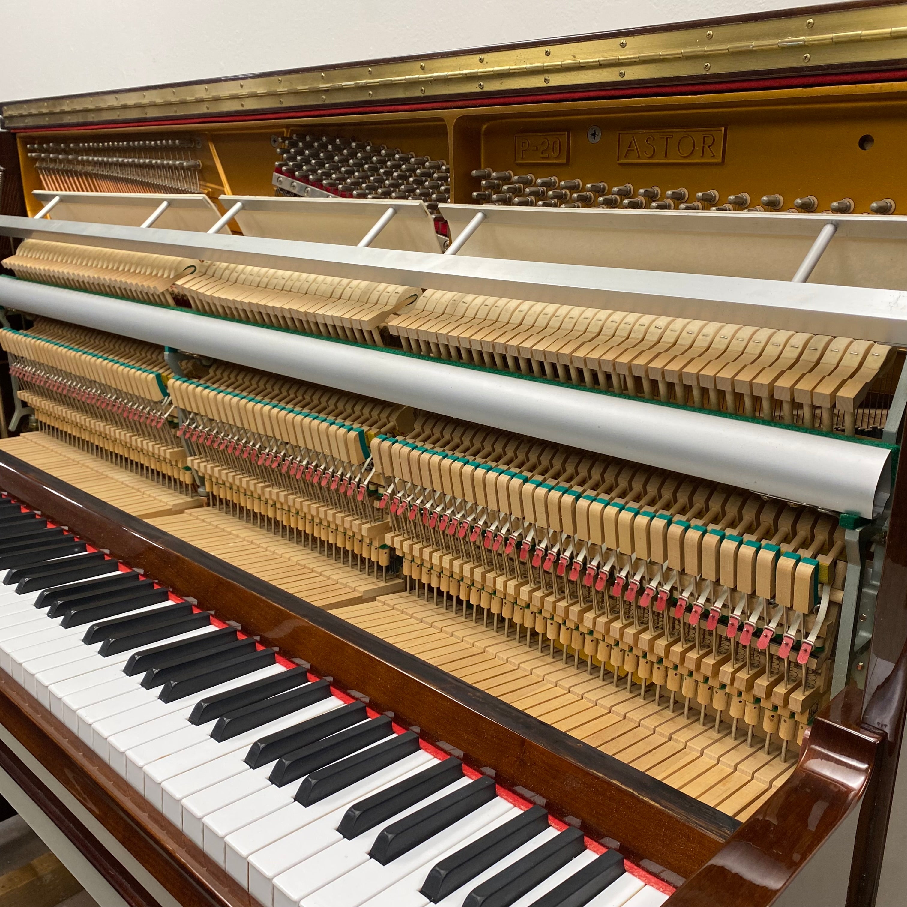 Astor P-20 piano (1995)