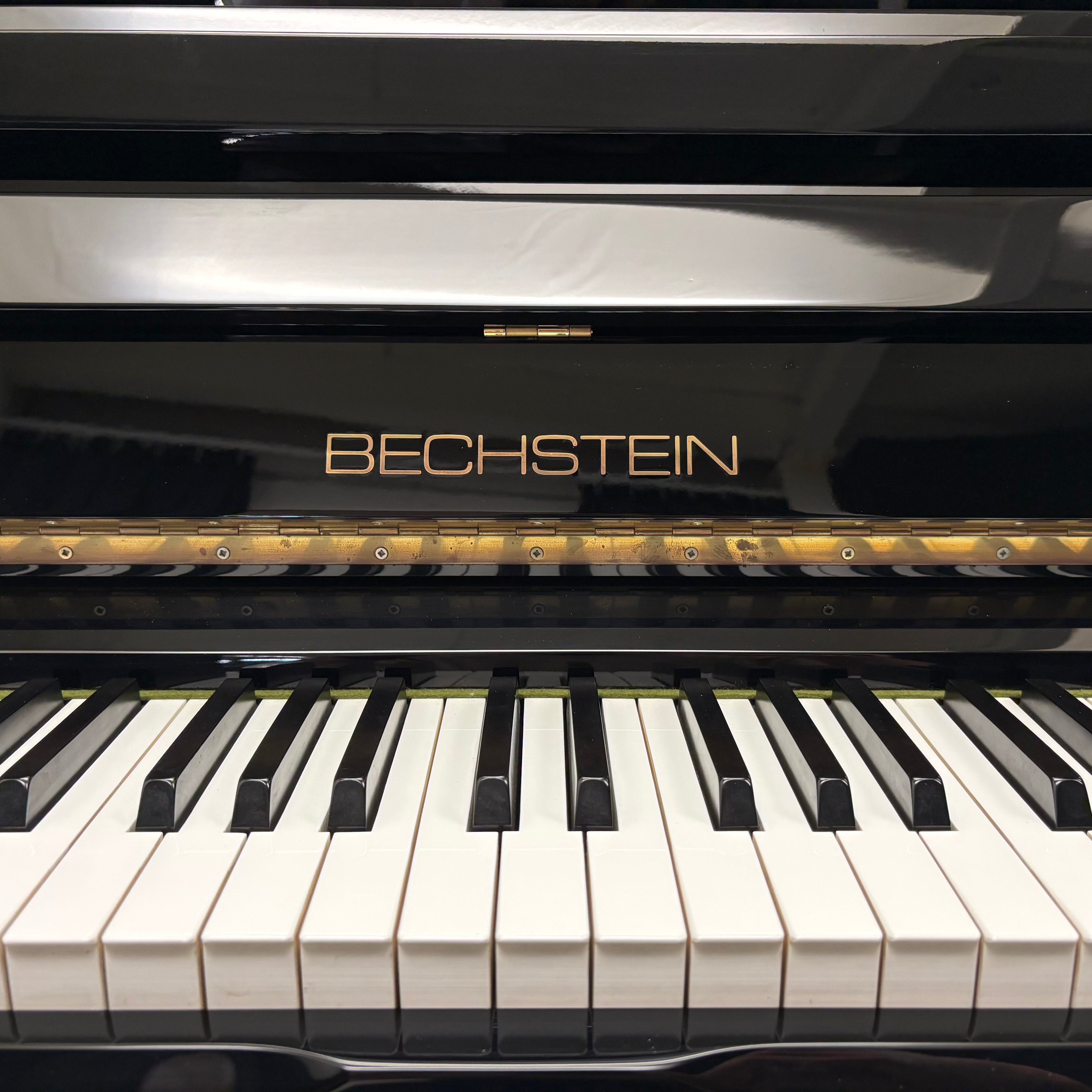 C. Bechstein 122 Elegance piano (1995)