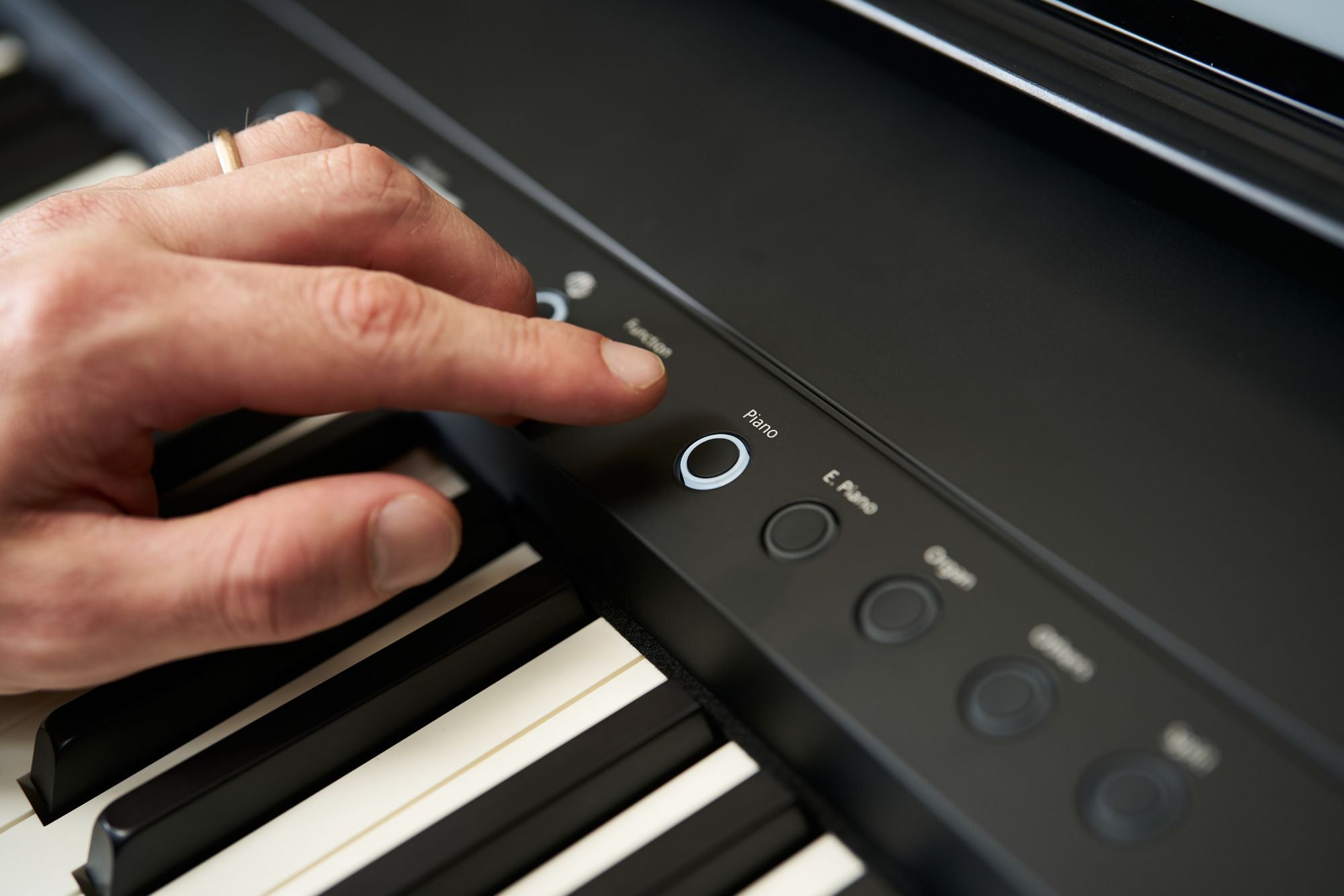 Roland FP-40