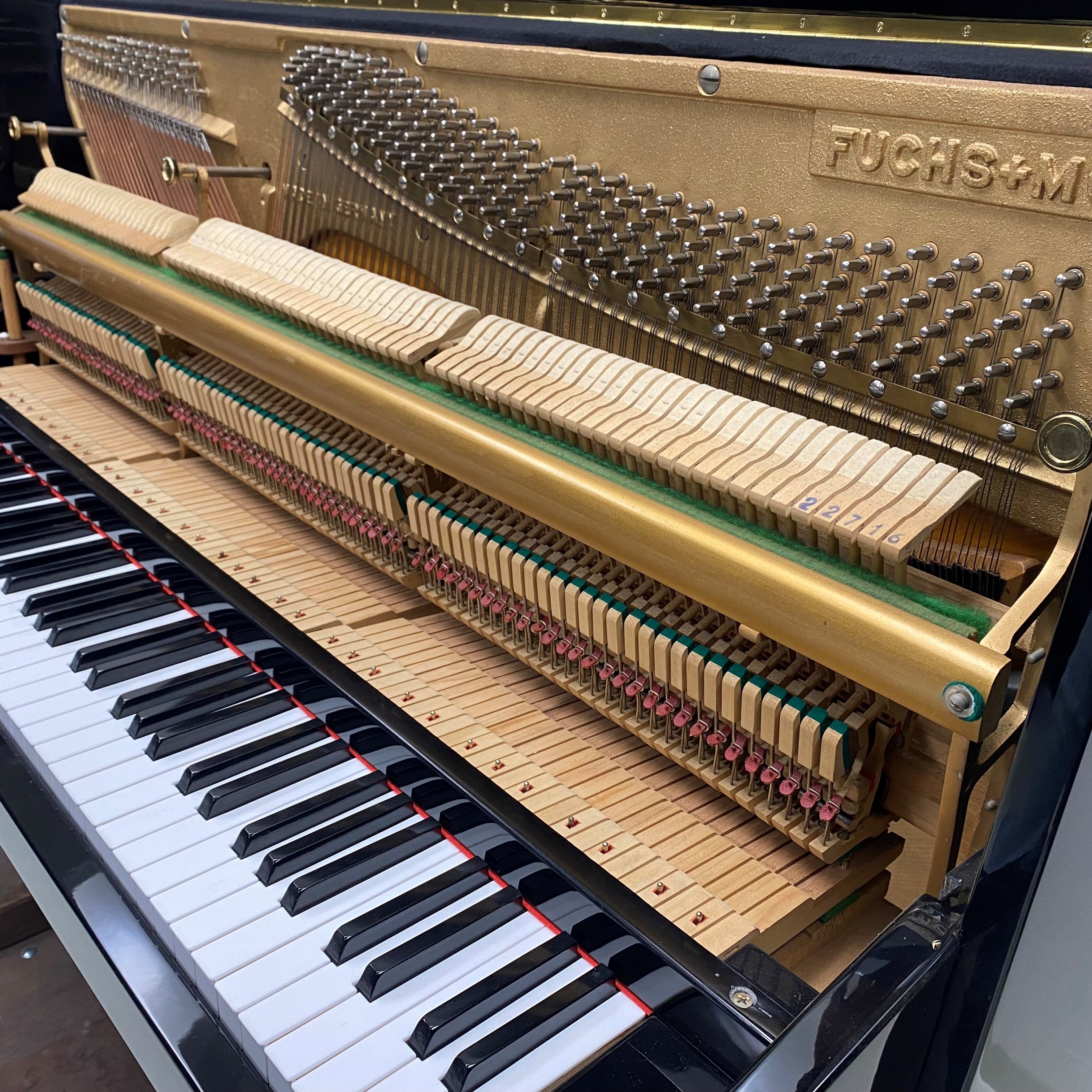 Fuchs & Möhr 110 piano