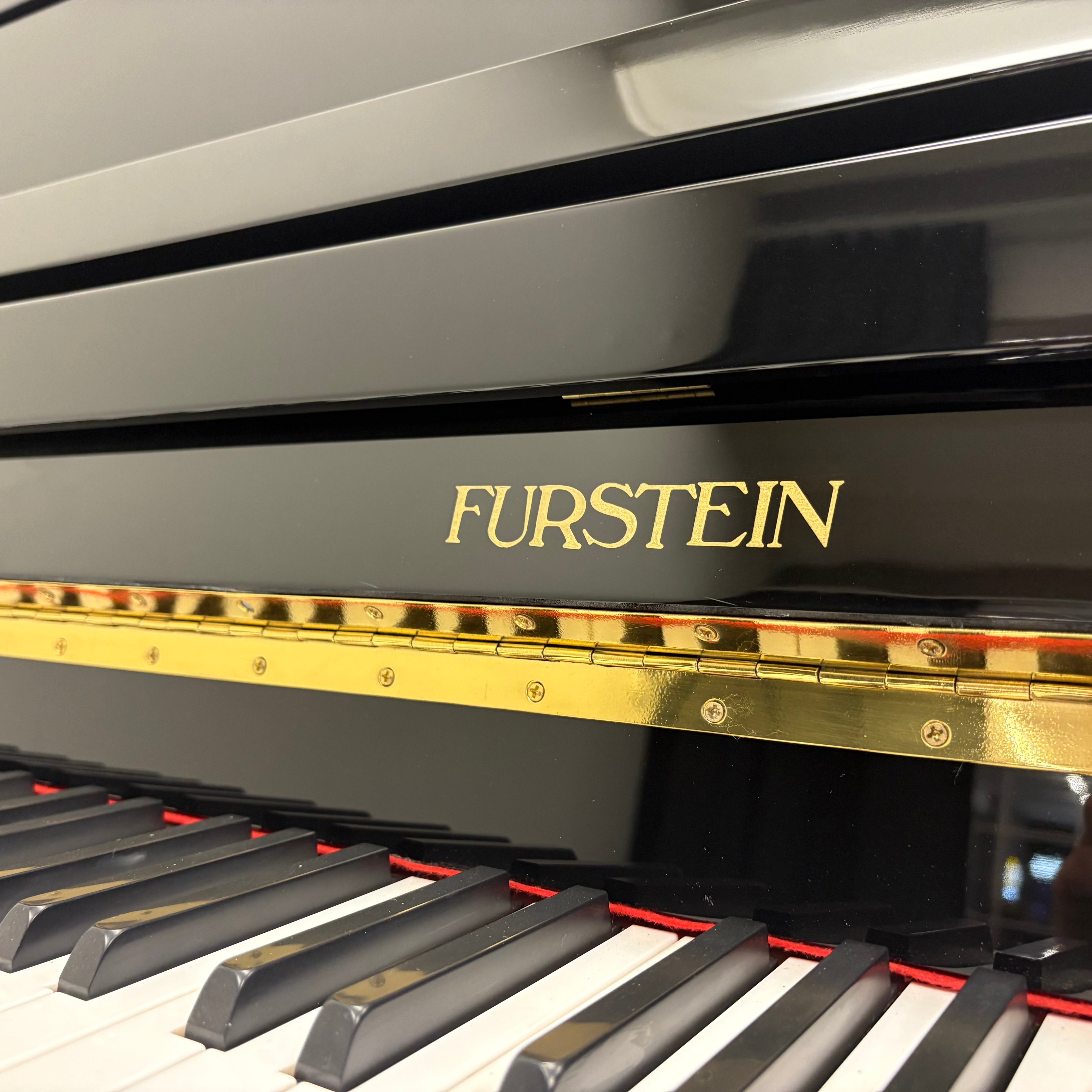 Furstein TP-105 piano