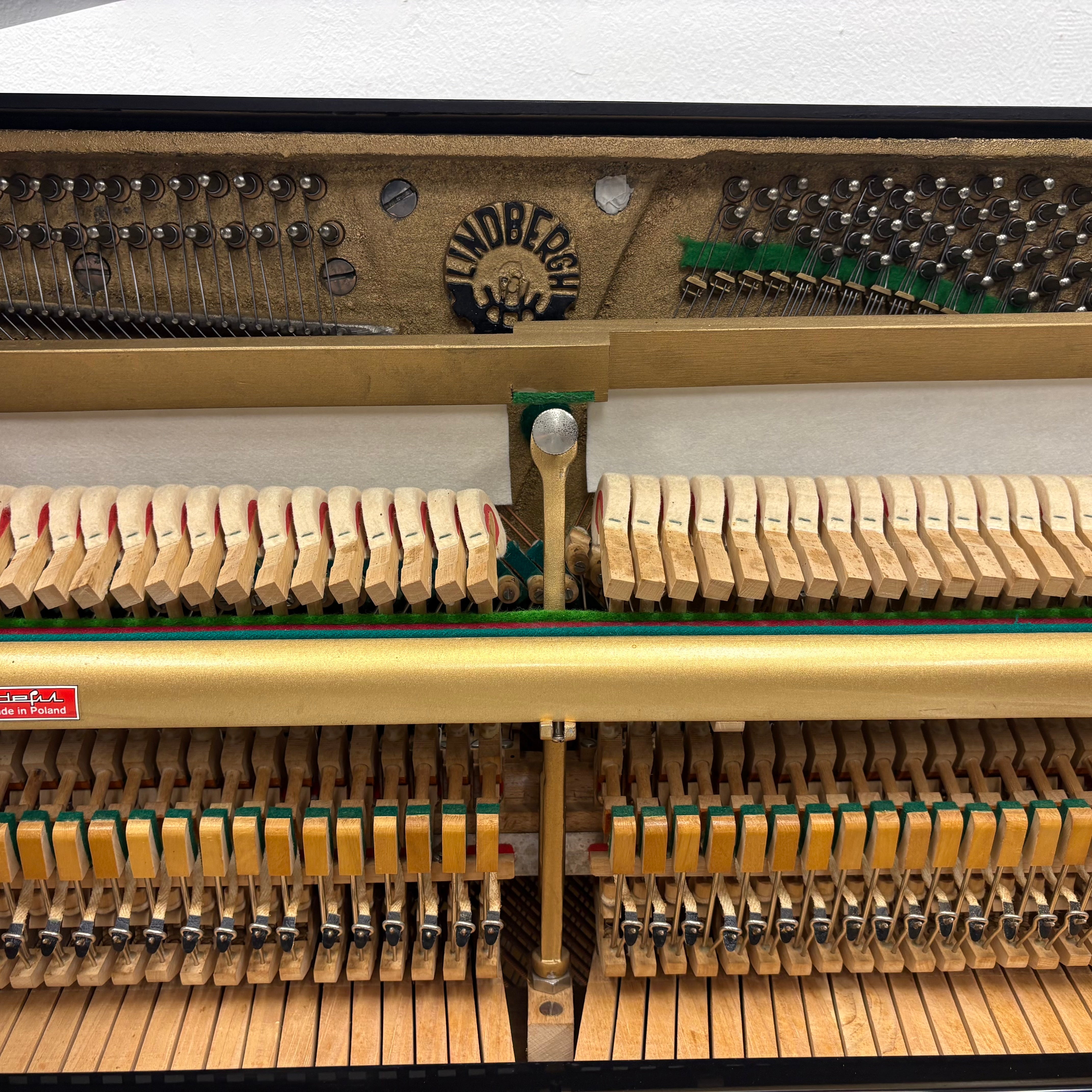 Piano Lindbergh M-105 BP-34