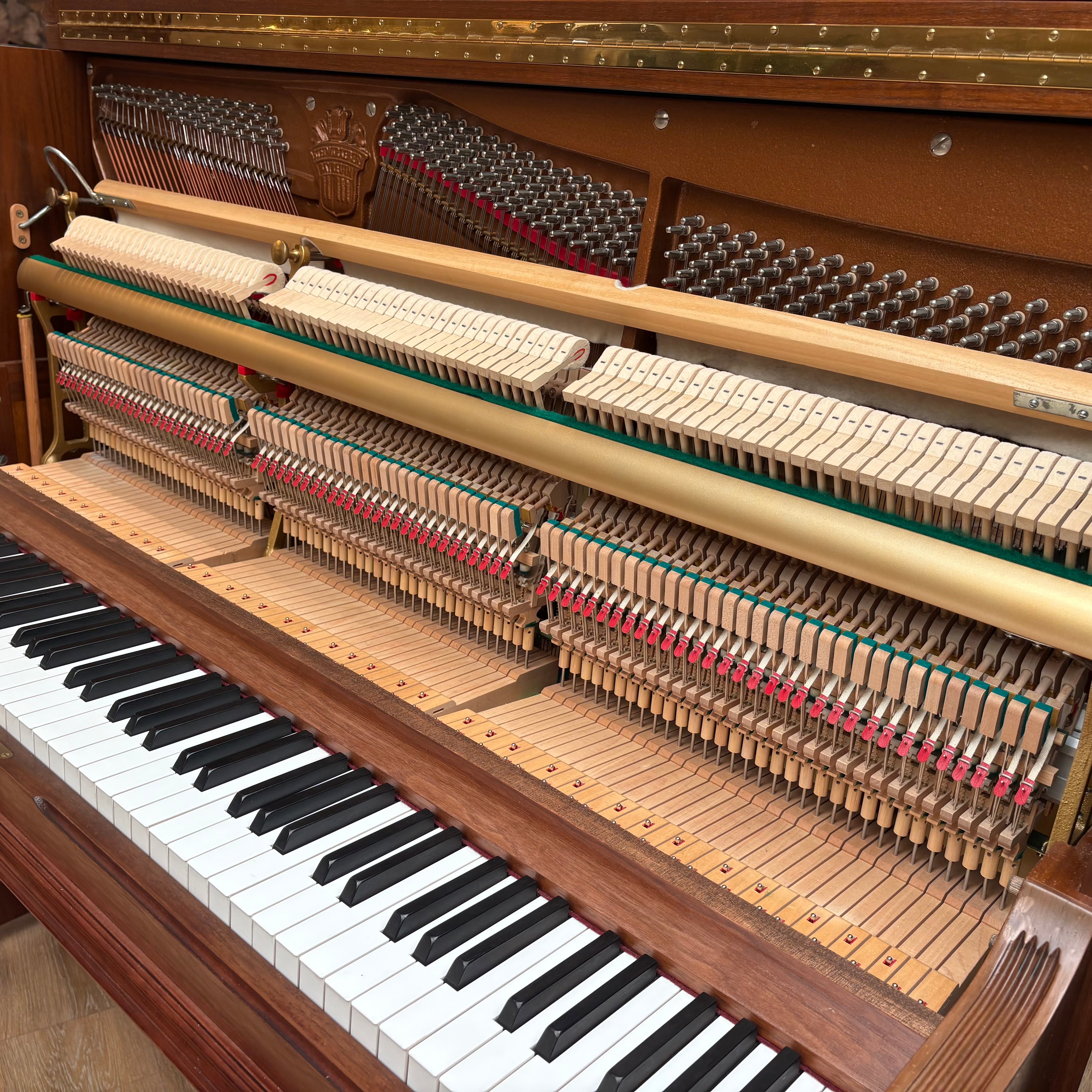 Steingraeber & Söhne 130PS piano (2003)