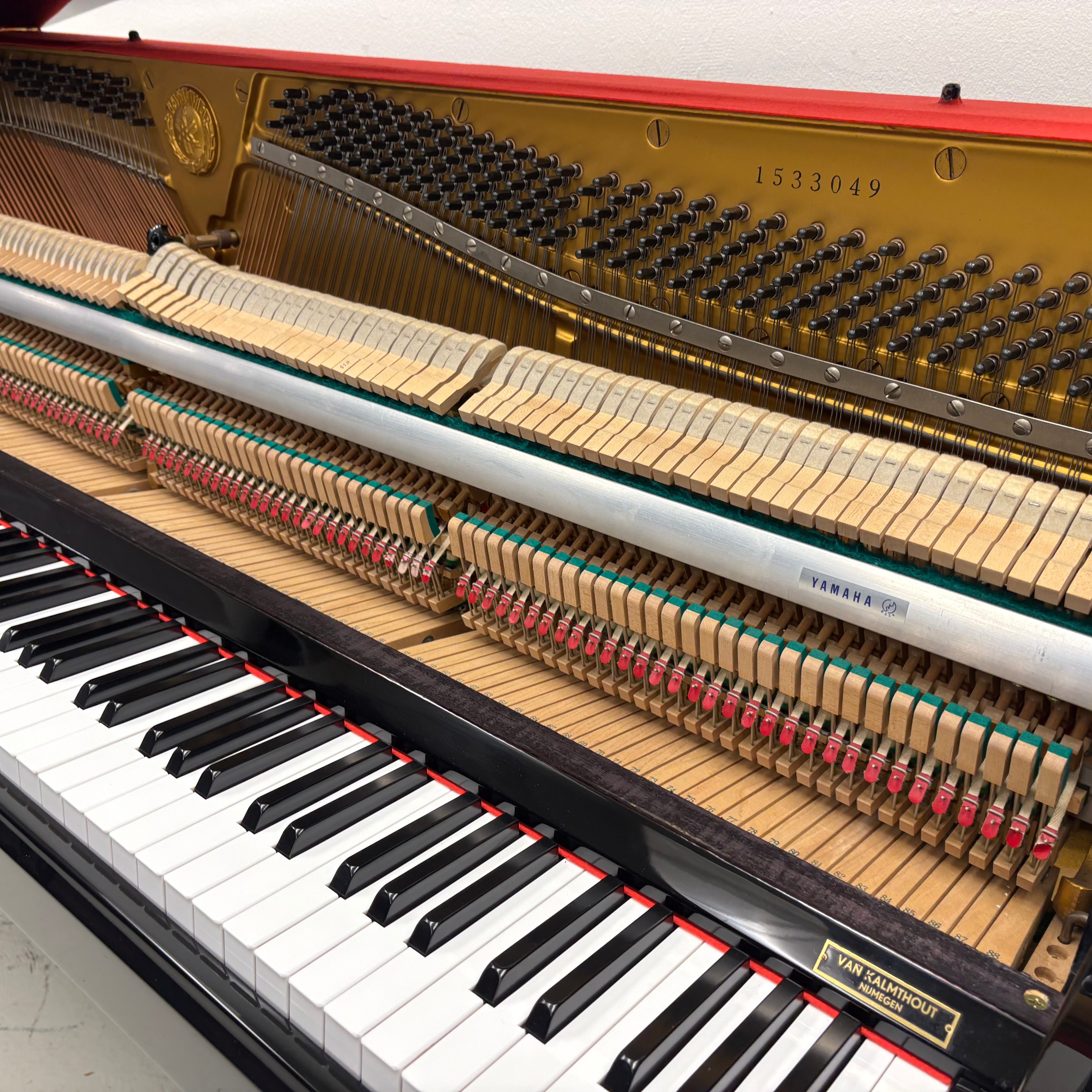 Yamaha M1J piano (1973)
