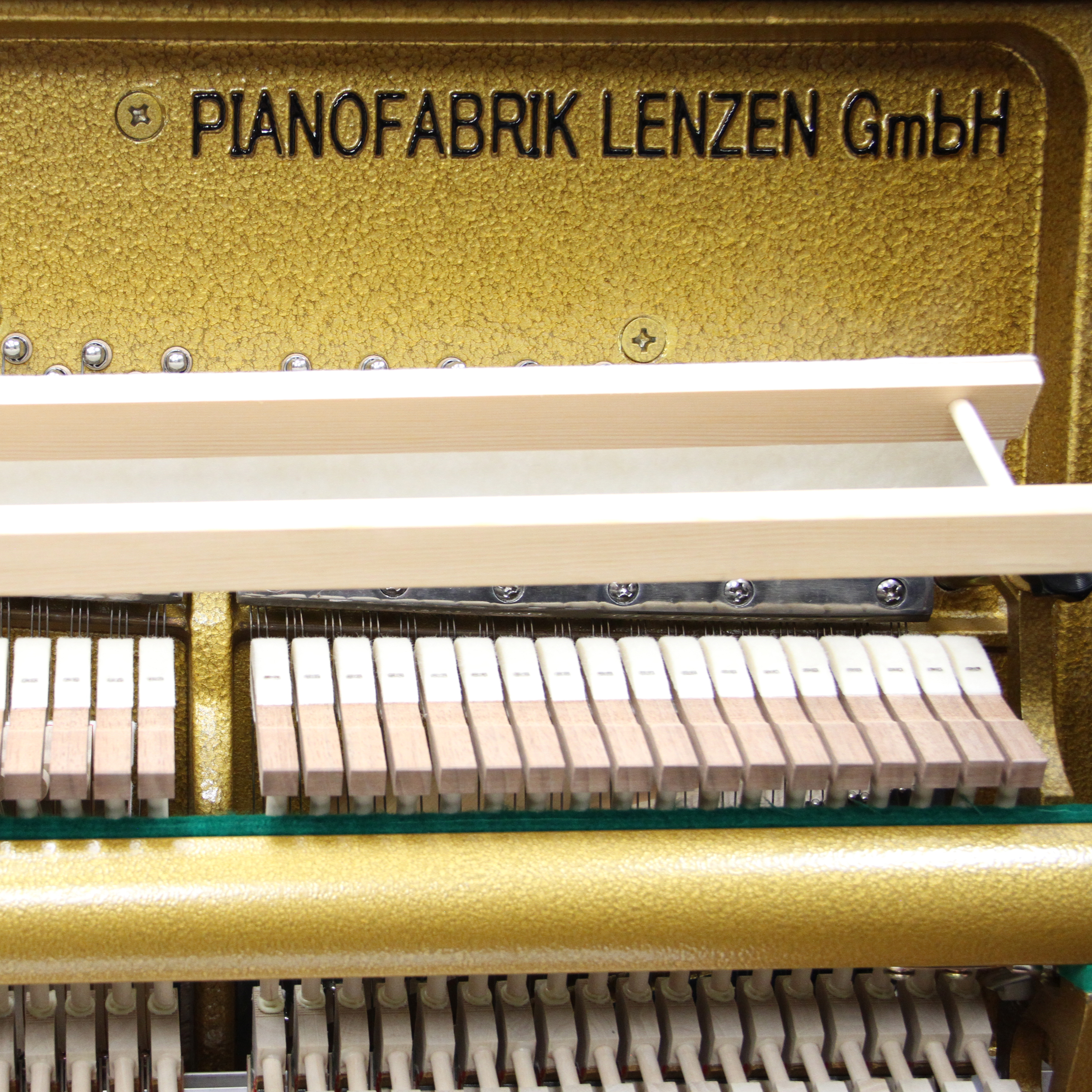 Rippen LS concertpiano