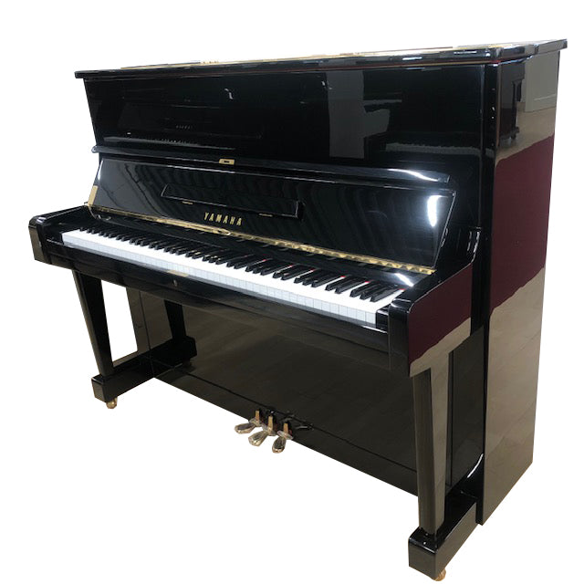 Yamaha U1D Klavier (1962)