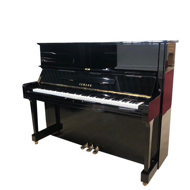 Yamaha U1H piano (1973)