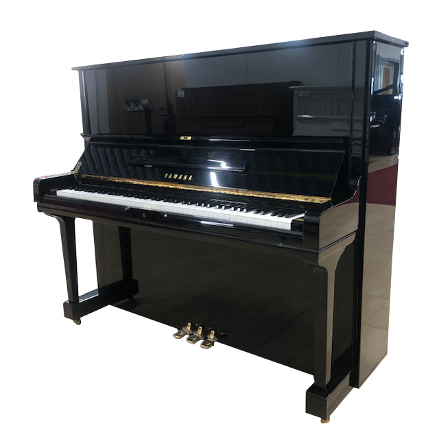 Yamaha U3H piano (1973)