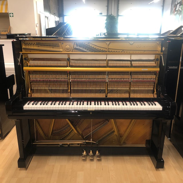 Yamaha U3H piano (1973)