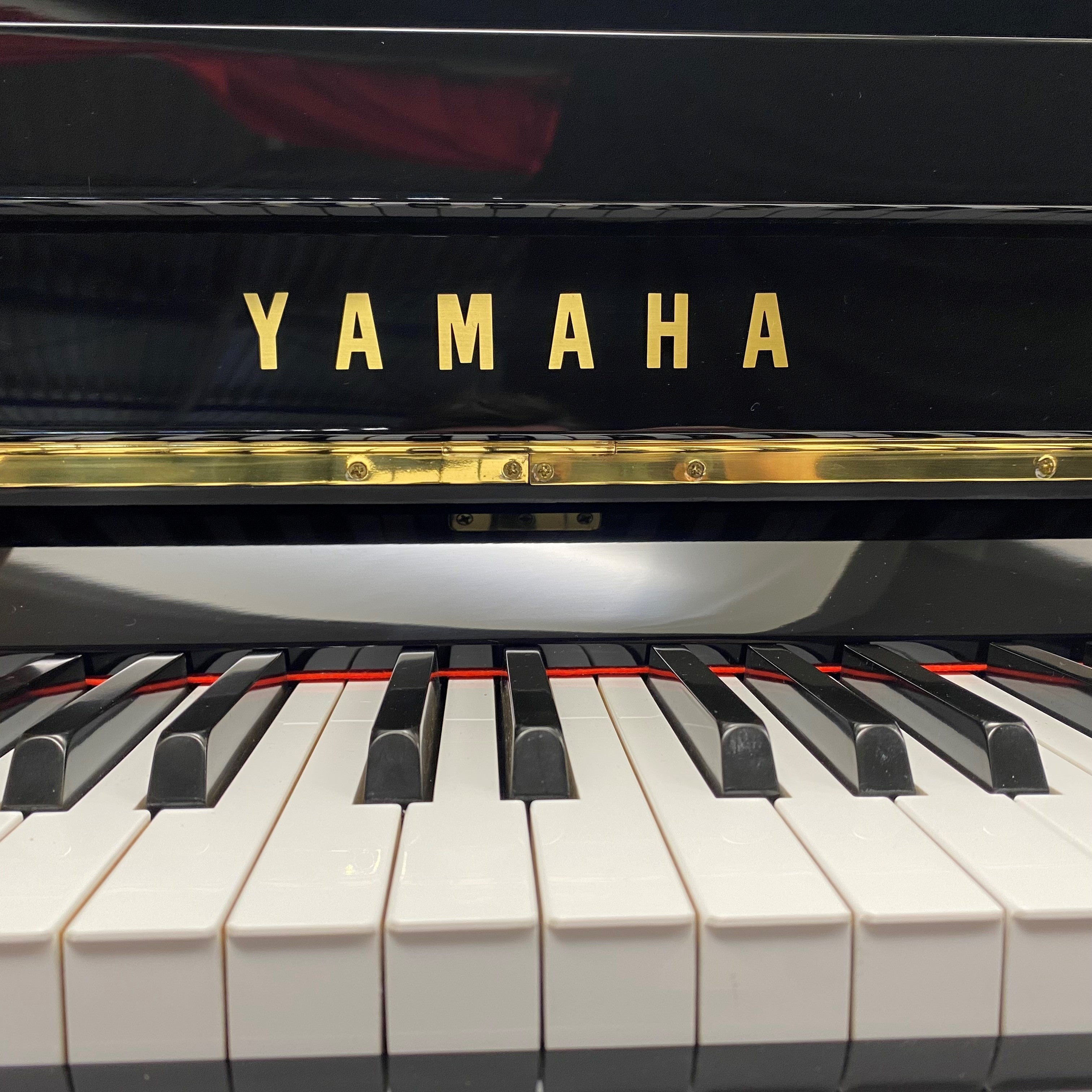 Yamaha C-109 piano (1963)