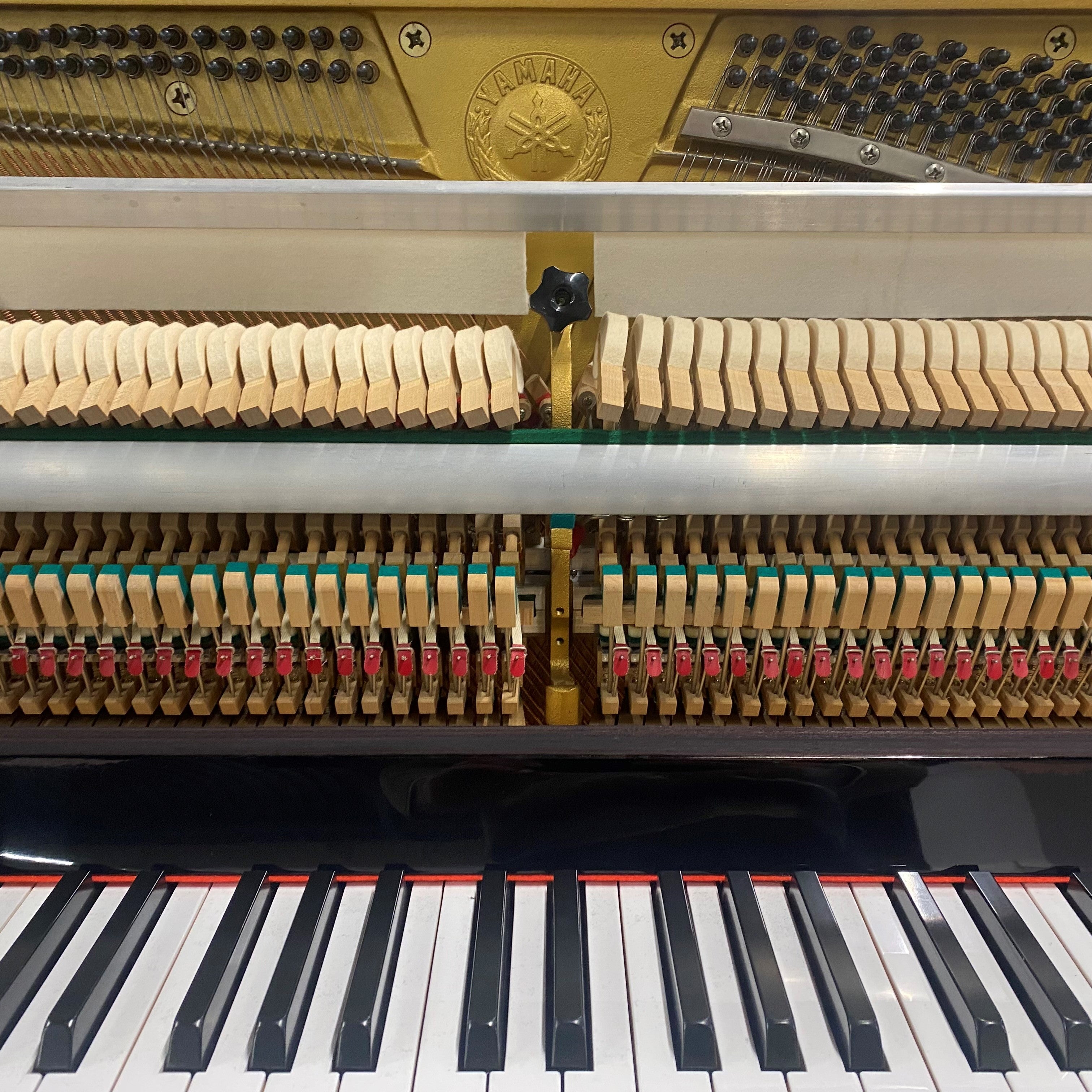 Yamaha LU-101 piano (1987)