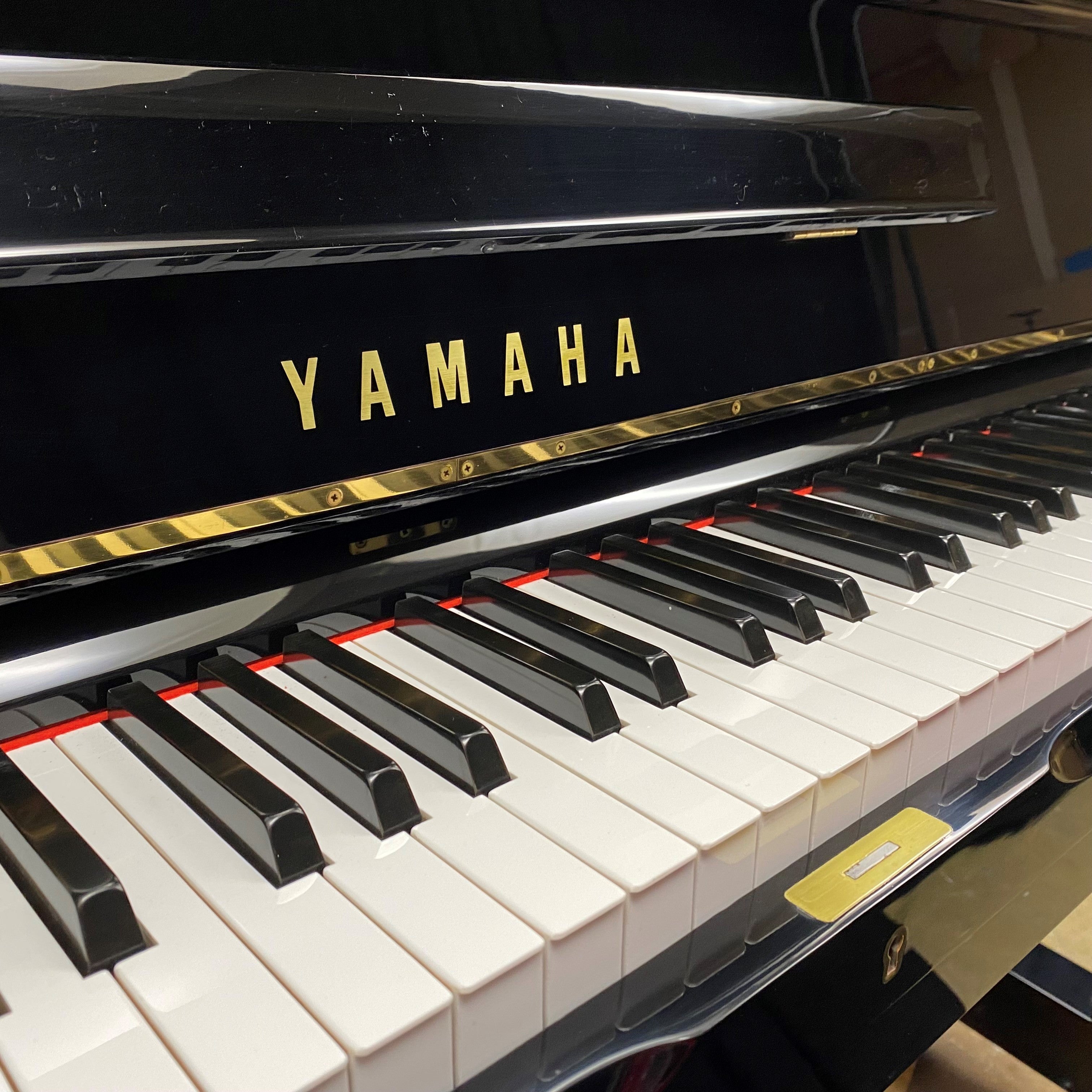 Yamaha U1H piano (1974)