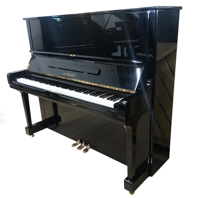 Yamaha U3H piano (1973)