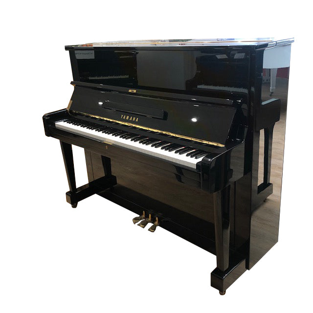 Yamaha U1D Klavier (1964)