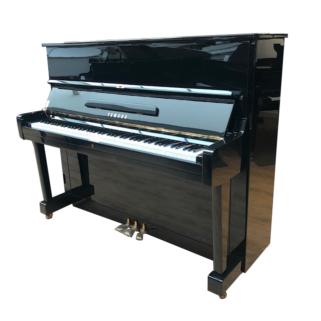 Yamaha U1D Klavier (1964)