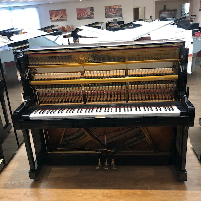 Yamaha U1D piano (1967)